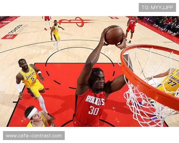 穆雷突破制造关键投篮空间 提升球队季后赛得分效率